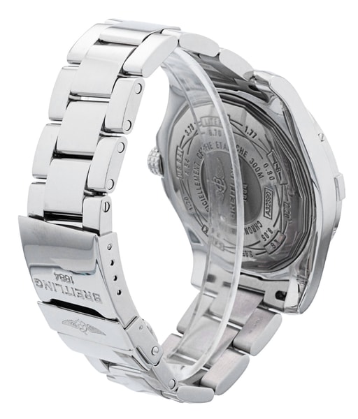 Breitling Avenger II GMT A32390